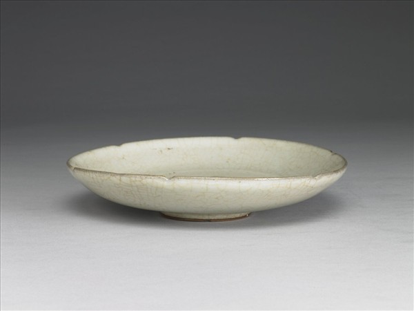 官窯 青瓷葵口盤