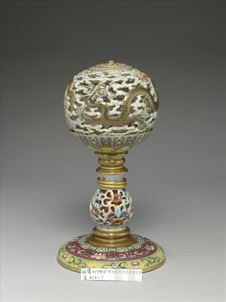 洋彩玲瓏轉旋冠架