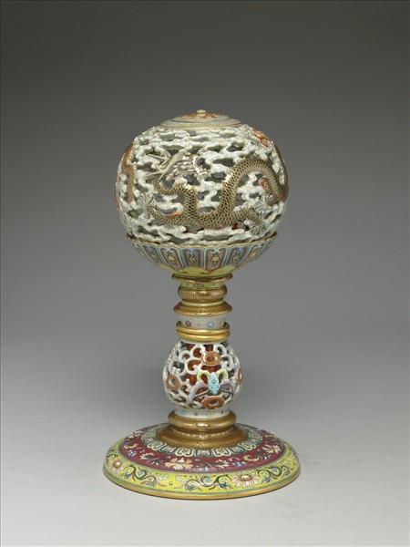 洋彩玲瓏轉旋冠架