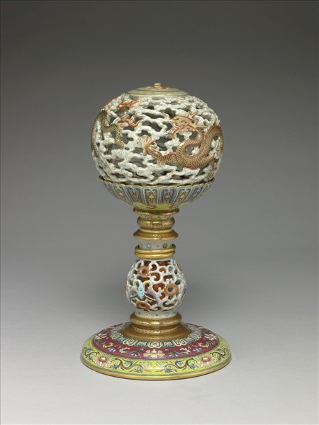 洋彩玲瓏轉旋冠架