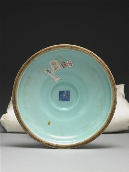 洋彩玲瓏轉旋冠架