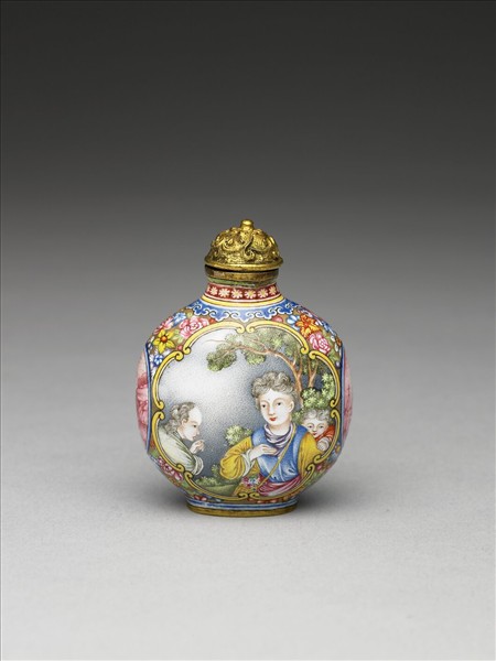 銅胎畫琺瑯西洋母子圖鼻煙壺