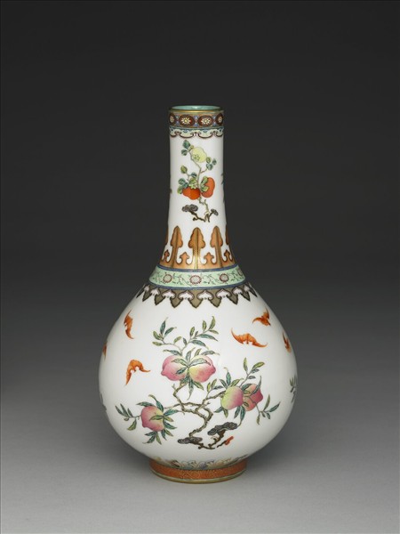 琺瑯彩三多三果紋膽瓶