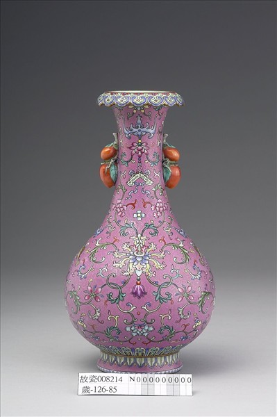 粉彩粉紅地錦上添花番蓮紋花口瓶