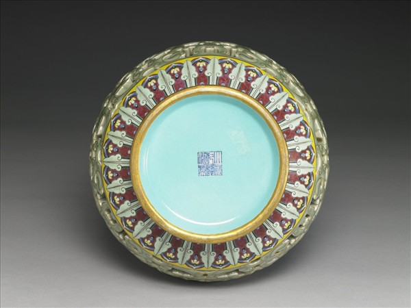 洋彩錦上添花玲瓏膽瓶