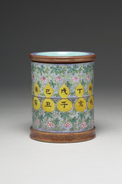 洋彩萬年甲子筆筒