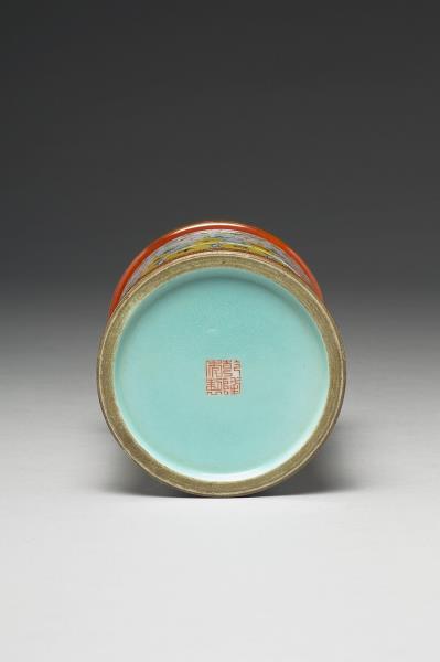 洋彩萬年甲子筆筒