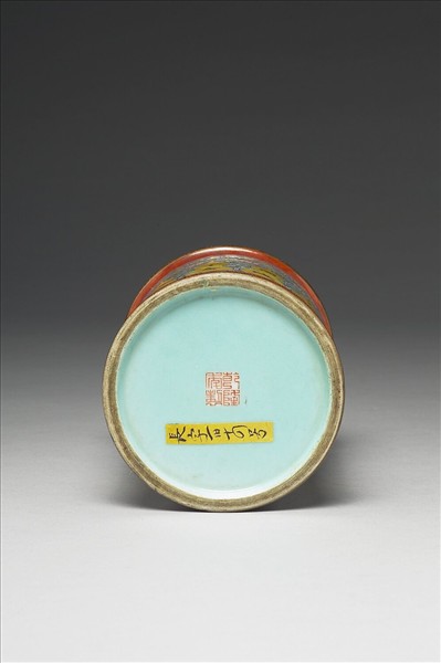 洋彩萬年甲子筆筒