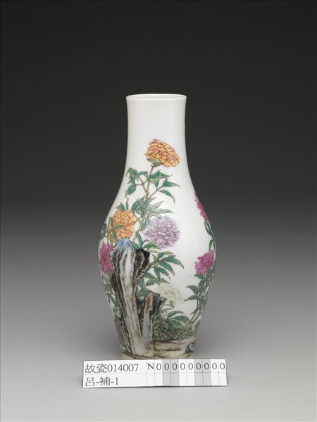 琺瑯彩錦堂富貴圖橄欖瓶