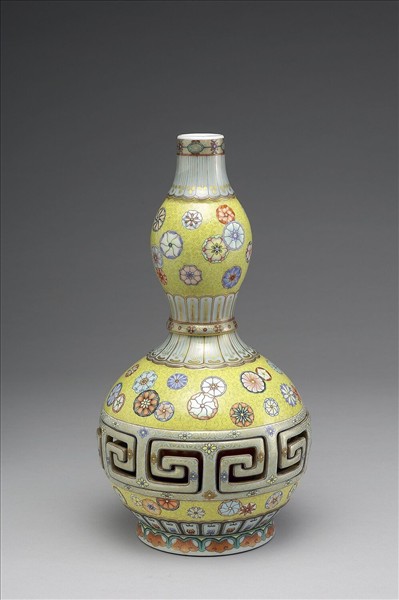 磁胎洋彩轉旋葫蘆瓶