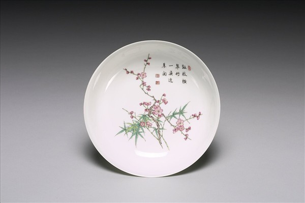 琺瑯彩綠錦地梅竹盤