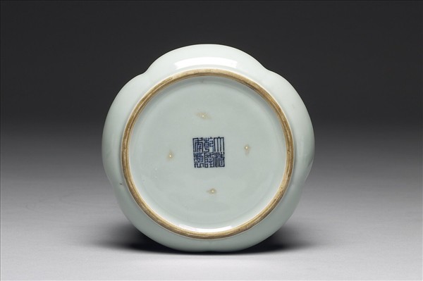 洋彩茶葉末釉金花葫蘆轉旋瓶