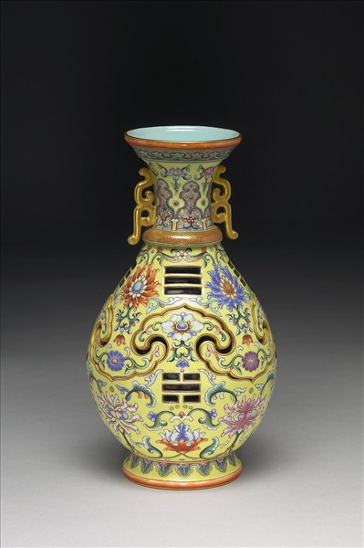 洋彩黃錦地乾坤交泰轉旋瓶
