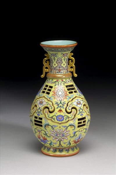 洋彩黃錦地乾坤交泰轉旋瓶