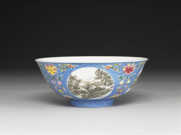 洋彩藍地團花山水圖碗