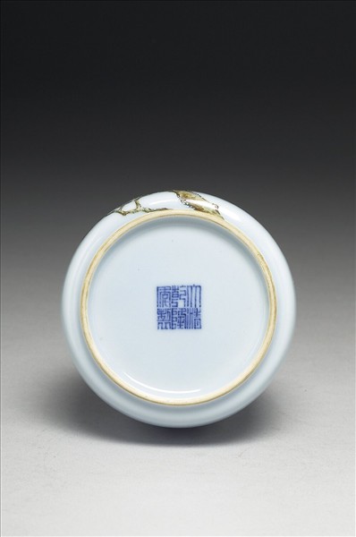 洋彩藍地碧桃詩意雙陸瓶