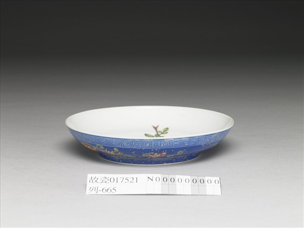 琺瑯彩藍地長春花碟