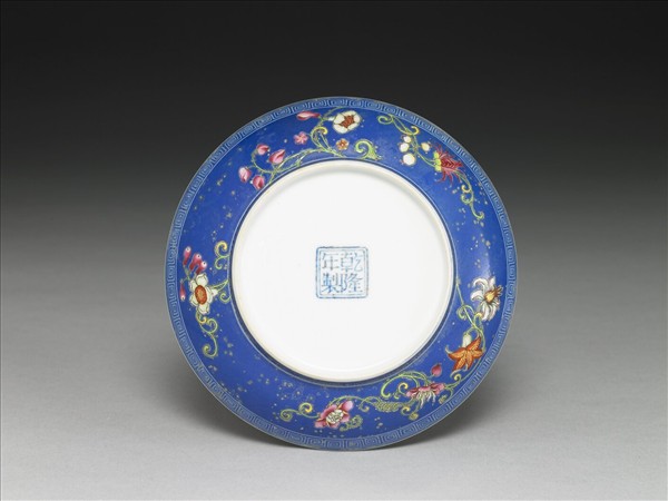 琺瑯彩藍地長春花碟