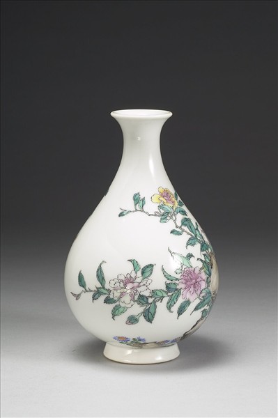 琺瑯彩錦花卉紋玉壺春瓶