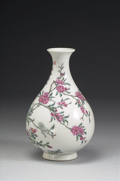 磁胎畫琺瑯錦花卉玉壺春瓶