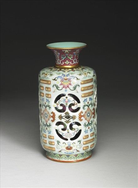 洋彩八卦如意轉頸瓶