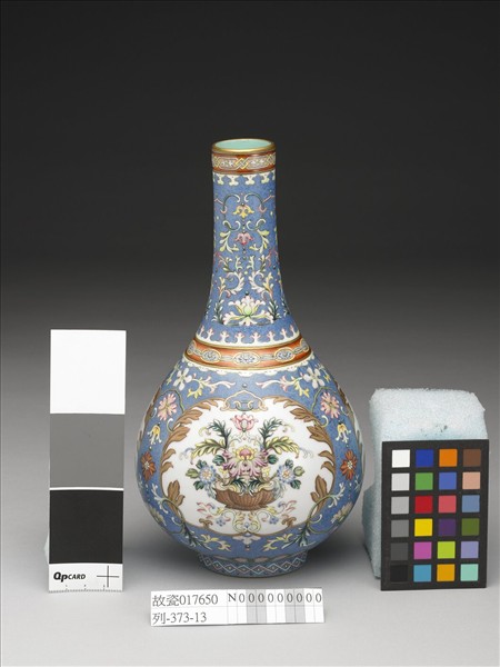 洋彩翠地錦上添花膽瓶