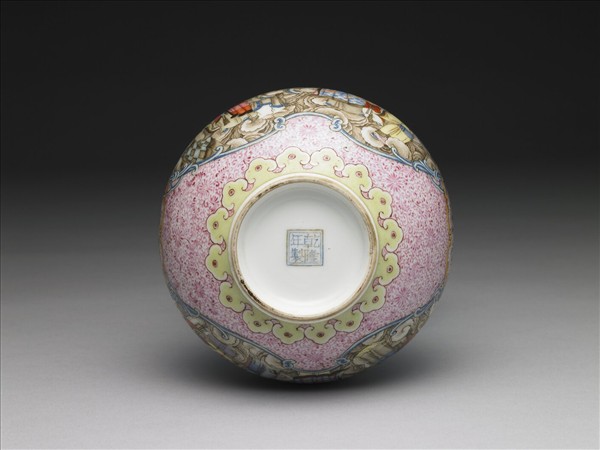 洋彩開光十八羅漢膽瓶