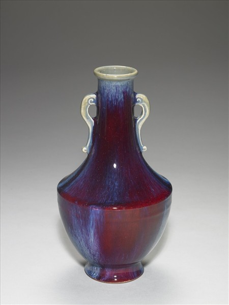 爐鈞釉雙耳瓶
