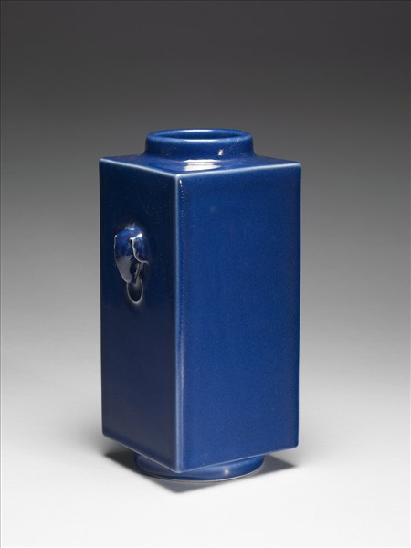 霽青釉獸耳琮式瓶