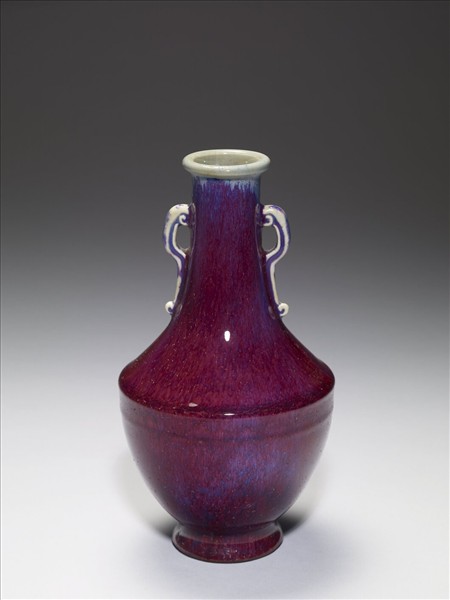 爐鈞釉雙耳瓶