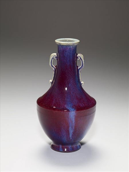 爐鈞釉雙耳瓶