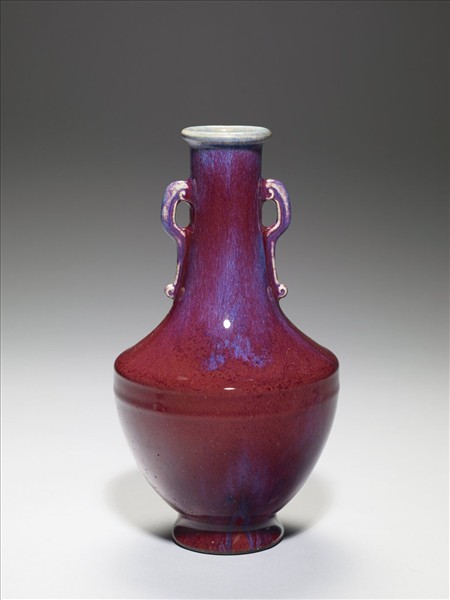 爐鈞釉雙耳瓶