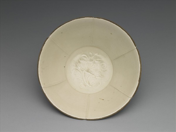 定窯 白瓷印花花式碗