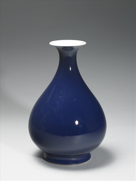 霽青釉玉壺春瓶