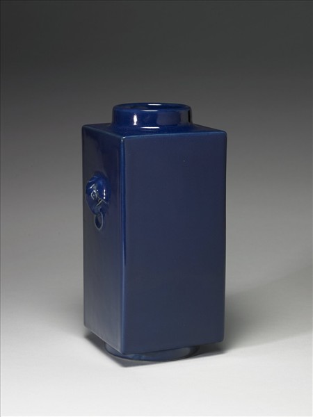 霽青釉象耳琮式瓶