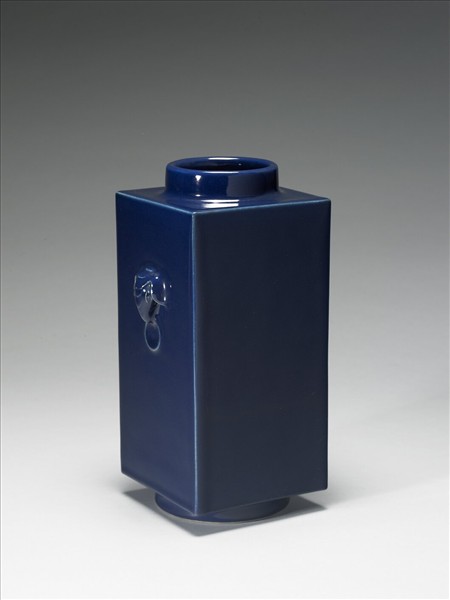 霽青釉象耳琮式瓶