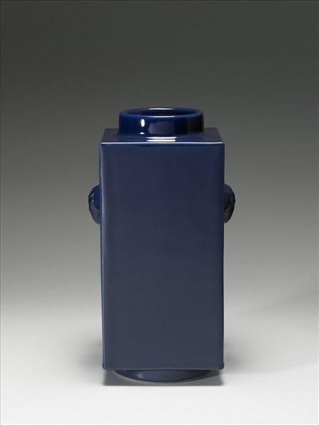 霽青釉象耳琮式瓶