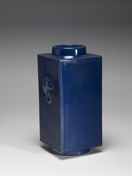 霽青釉象耳琮式瓶