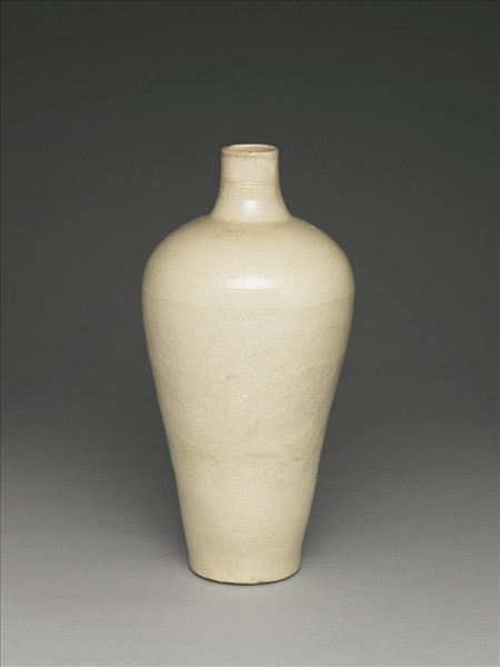 彭窯 白瓷花卉紋梅瓶