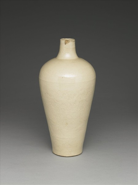 彭窯 白瓷花卉紋梅瓶