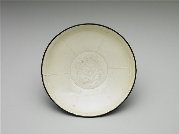 定窯 白瓷劃花蓮紋盤