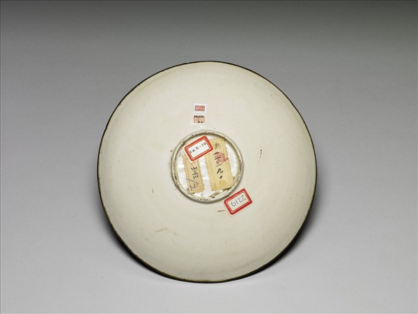 定窯 白瓷劃花蓮紋盤