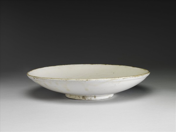 定窯 白瓷劃花龍紋大盤