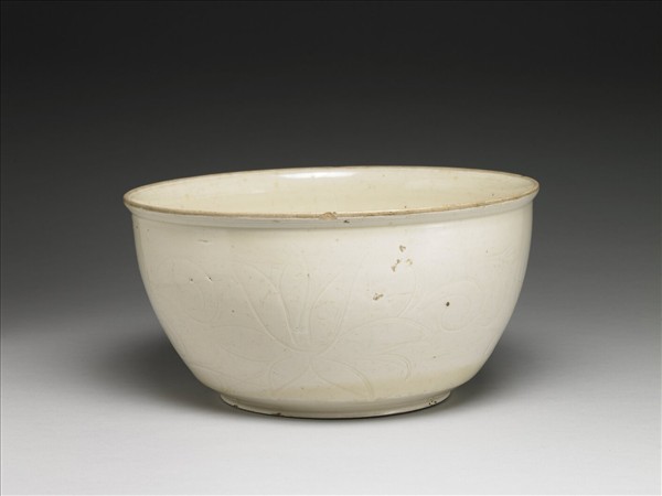 定窯 白瓷劃花蓮紋碗