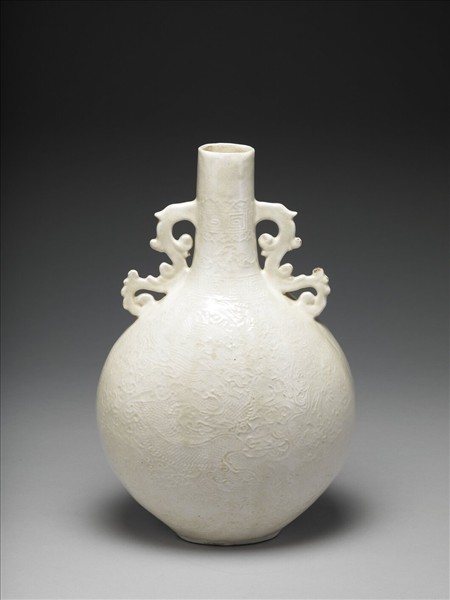 彭窯 白瓷印花龍紋雙耳扁壺