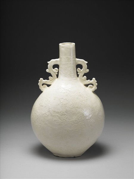 彭窯 白瓷印花龍紋雙耳扁壺