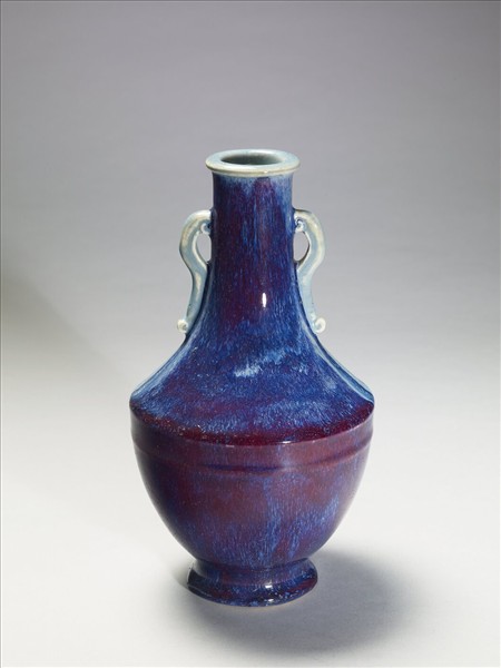 爐鈞釉雙耳瓶