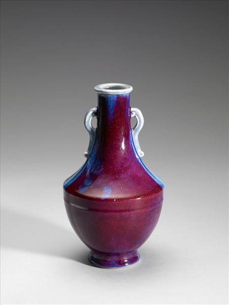 爐鈞釉雙耳瓶