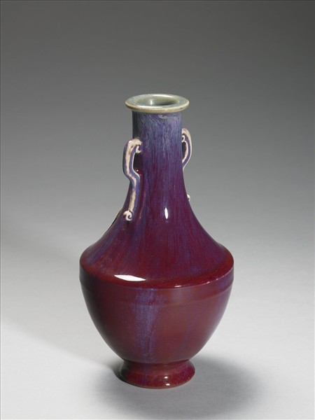 爐鈞釉雙耳瓶