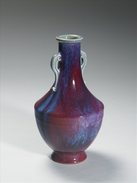 爐鈞釉雙耳瓶